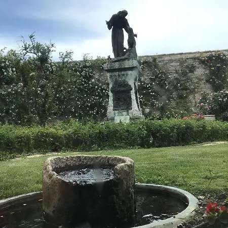 Il Cantico בית הארחה